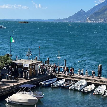 Charmante Apartament Lake Front Malcesine Luaran gambar