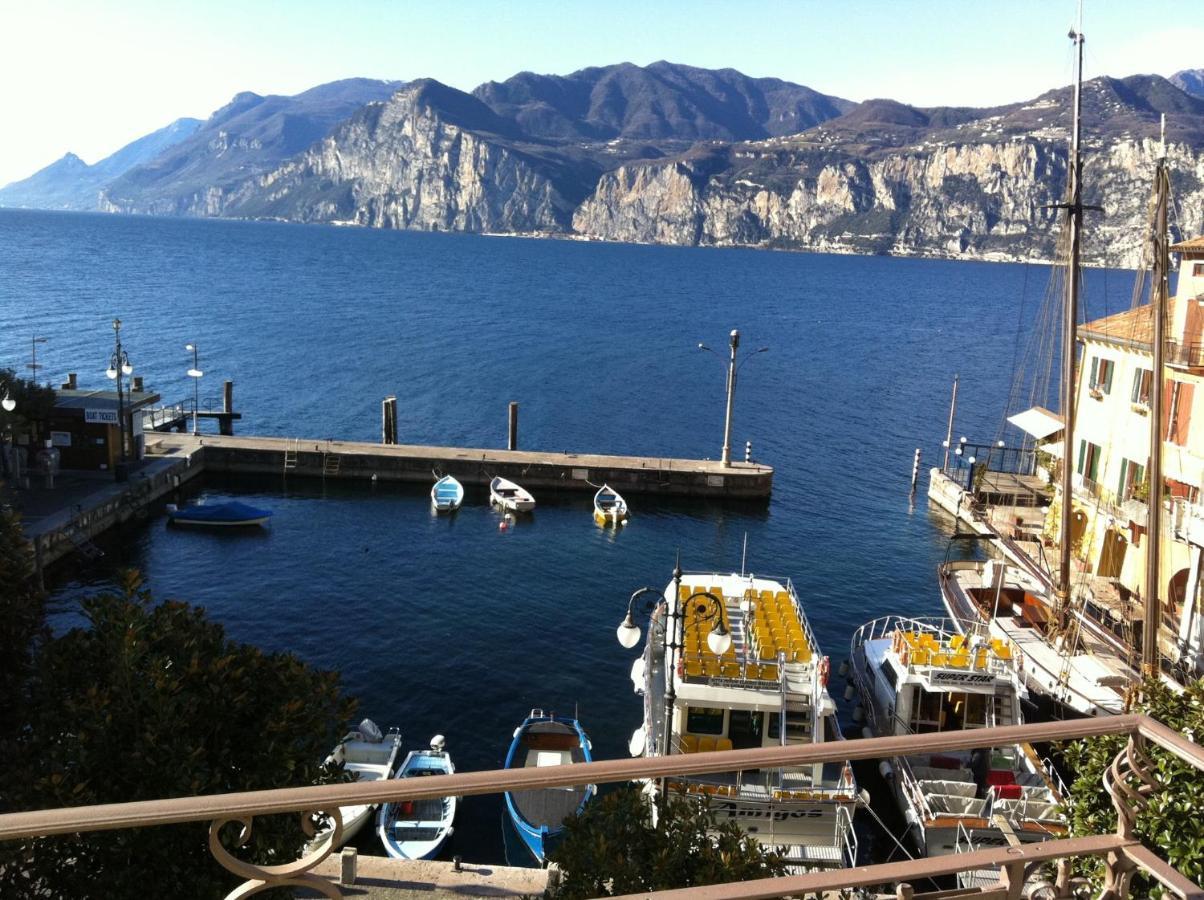 Charmante Apartament Lake Front Malcesine Luaran gambar