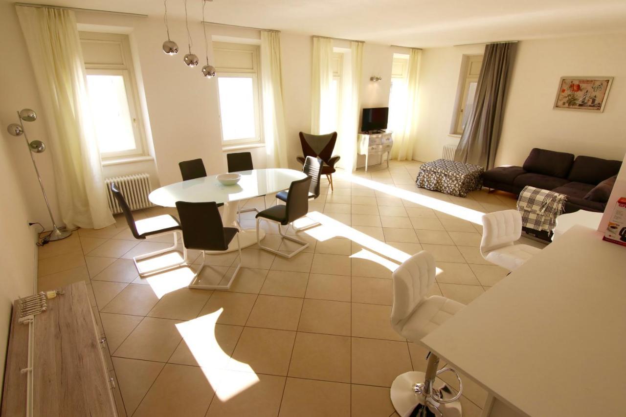 Charmante Apartament Lake Front Malcesine Luaran gambar