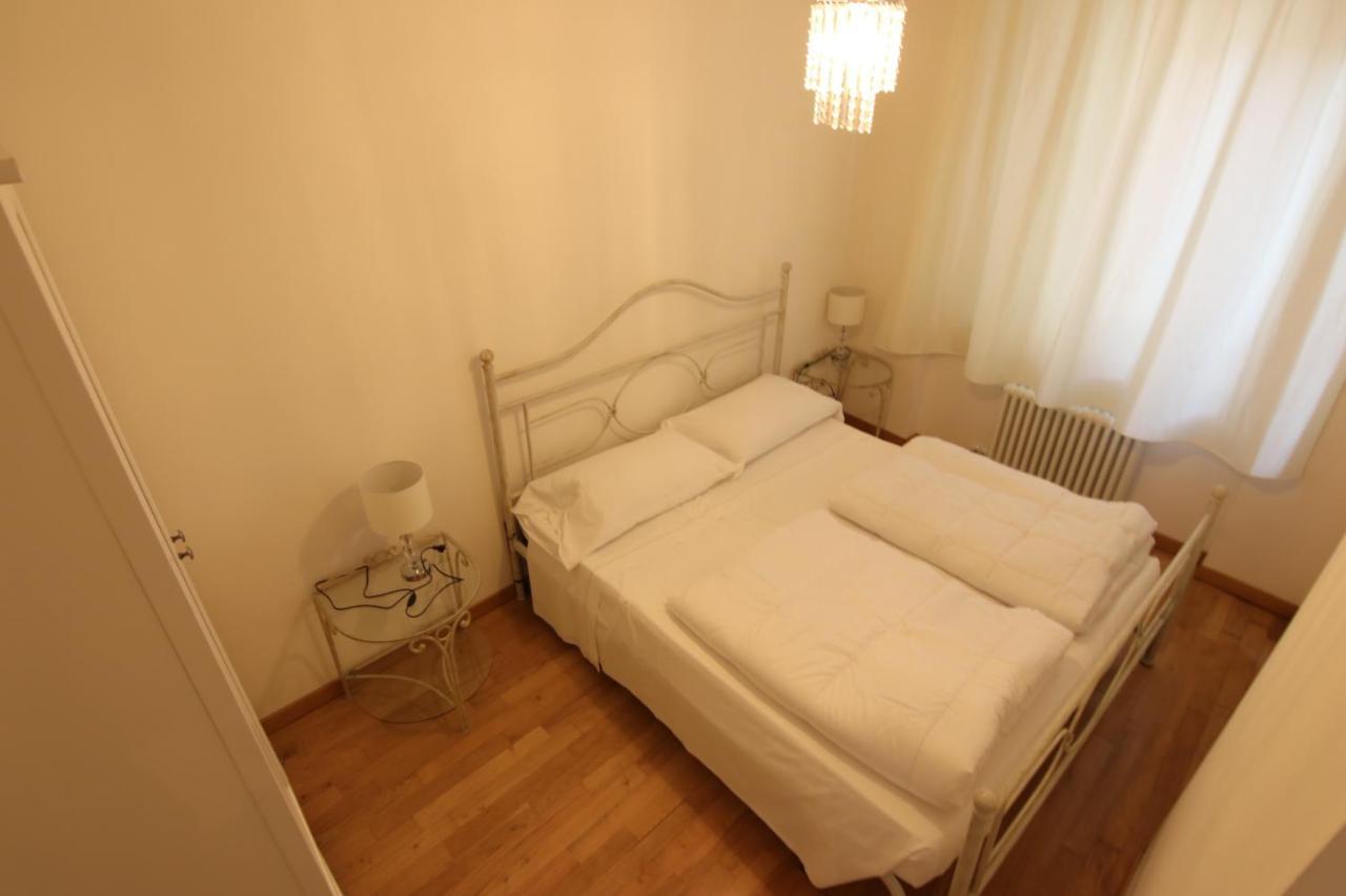 Charmante Apartament Lake Front Malcesine Luaran gambar